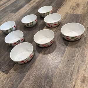 Temp-Tations Festive Holiday White with Holly Berry Serving Bowls (Set of 8)